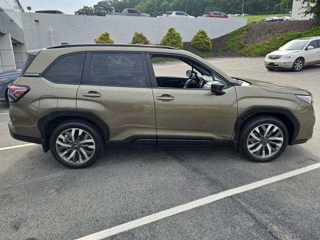 2025 Subaru Forester Vehicle Photo in Pleasant Hills, PA 15236