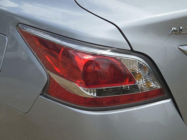 2015 Nissan Altima Vehicle Photo in WATERTOWN, CT 06795-3318