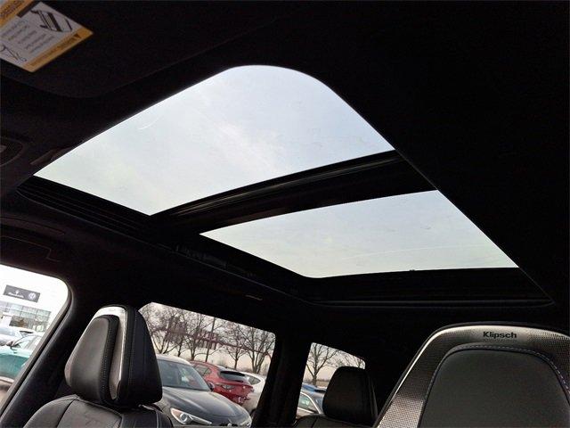 2025 INFINITI QX80 Vehicle Photo in Willow Grove, PA 19090