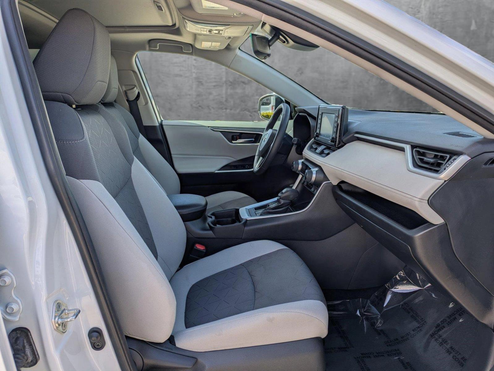2021 Toyota RAV4 Vehicle Photo in Tustin, CA 92782