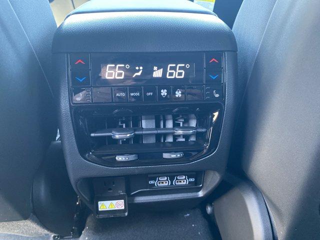 2024 Jeep Grand Cherokee 4xe Vehicle Photo in Doylsetown, PA 18901