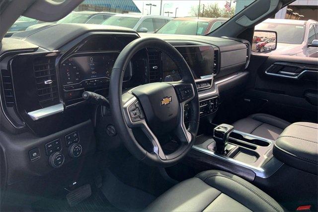 2024 Chevrolet Silverado 1500 Vehicle Photo in INDEPENDENCE, MO 64055-1377