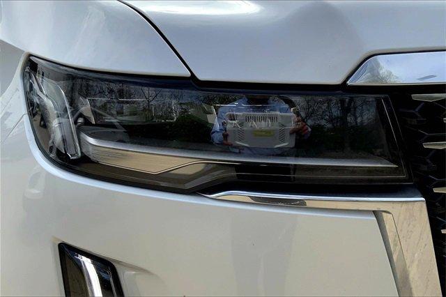 2024 Cadillac Escalade Vehicle Photo in KANSAS CITY, MO 64114-4545
