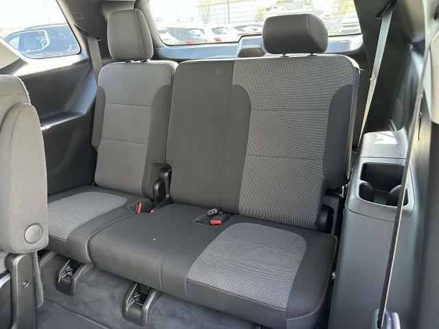 2021 Chevrolet Traverse Vehicle Photo in SAINT JAMES, NY 11780-3219