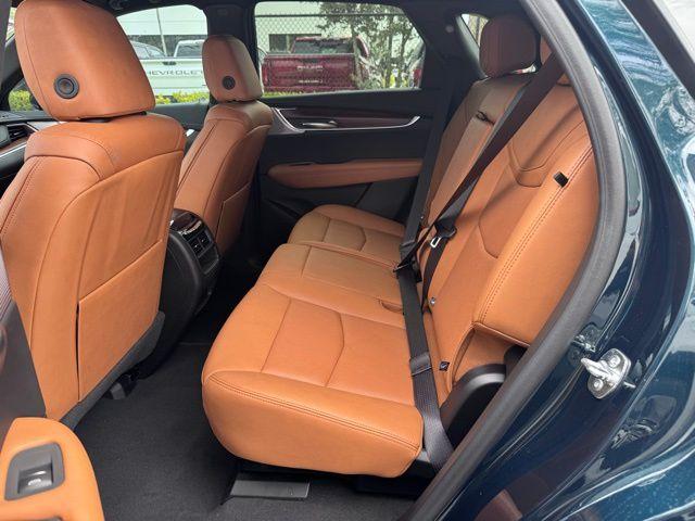 2025 Cadillac XT5 Vehicle Photo in DELRAY BEACH, FL 33483-3294