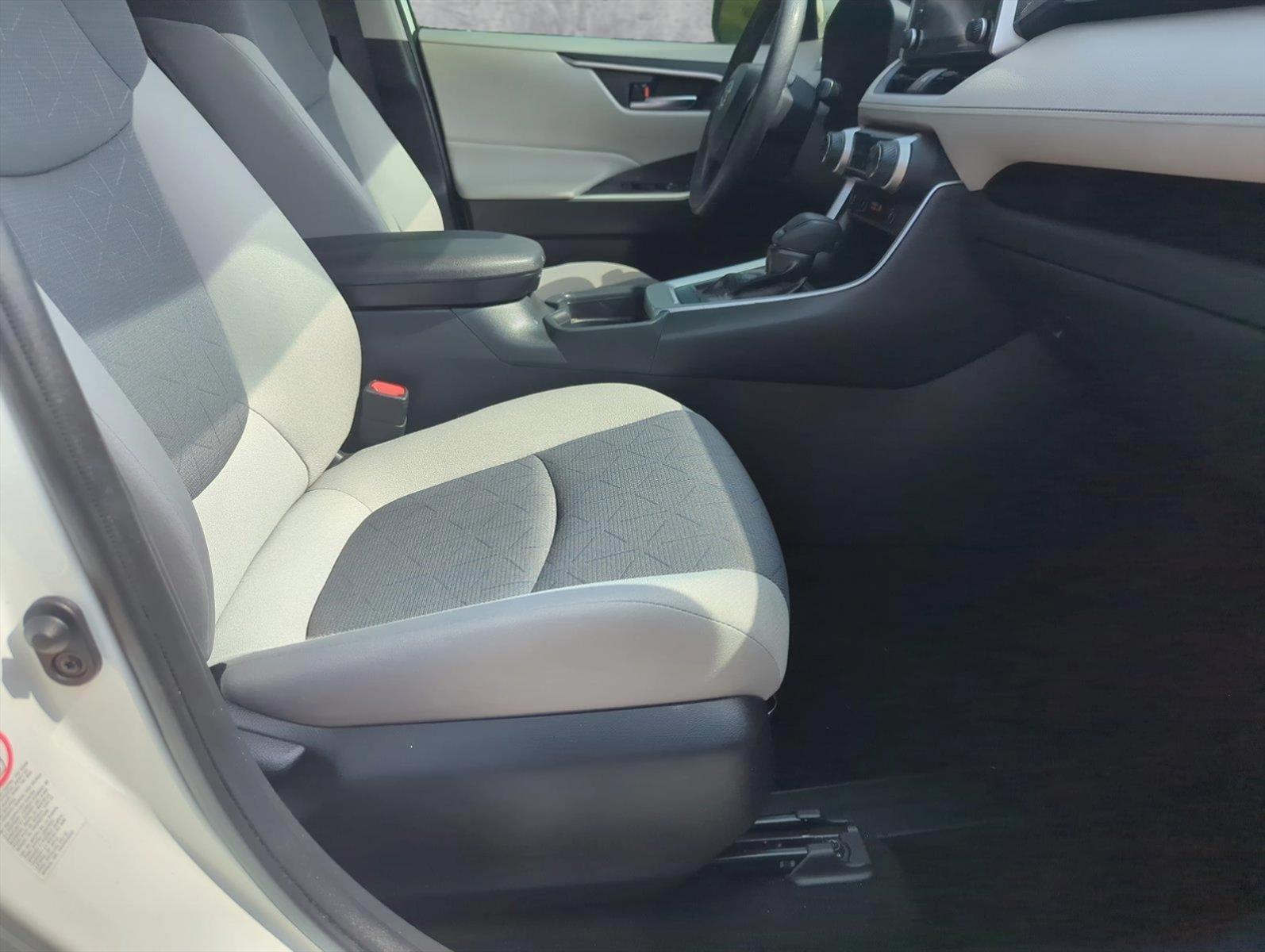 2019 Toyota RAV4 Vehicle Photo in Ft. Myers, FL 33907