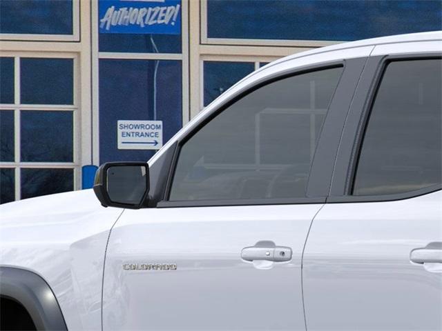 2025 Chevrolet Colorado Vehicle Photo in ENGLEWOOD, CO 80113-6708