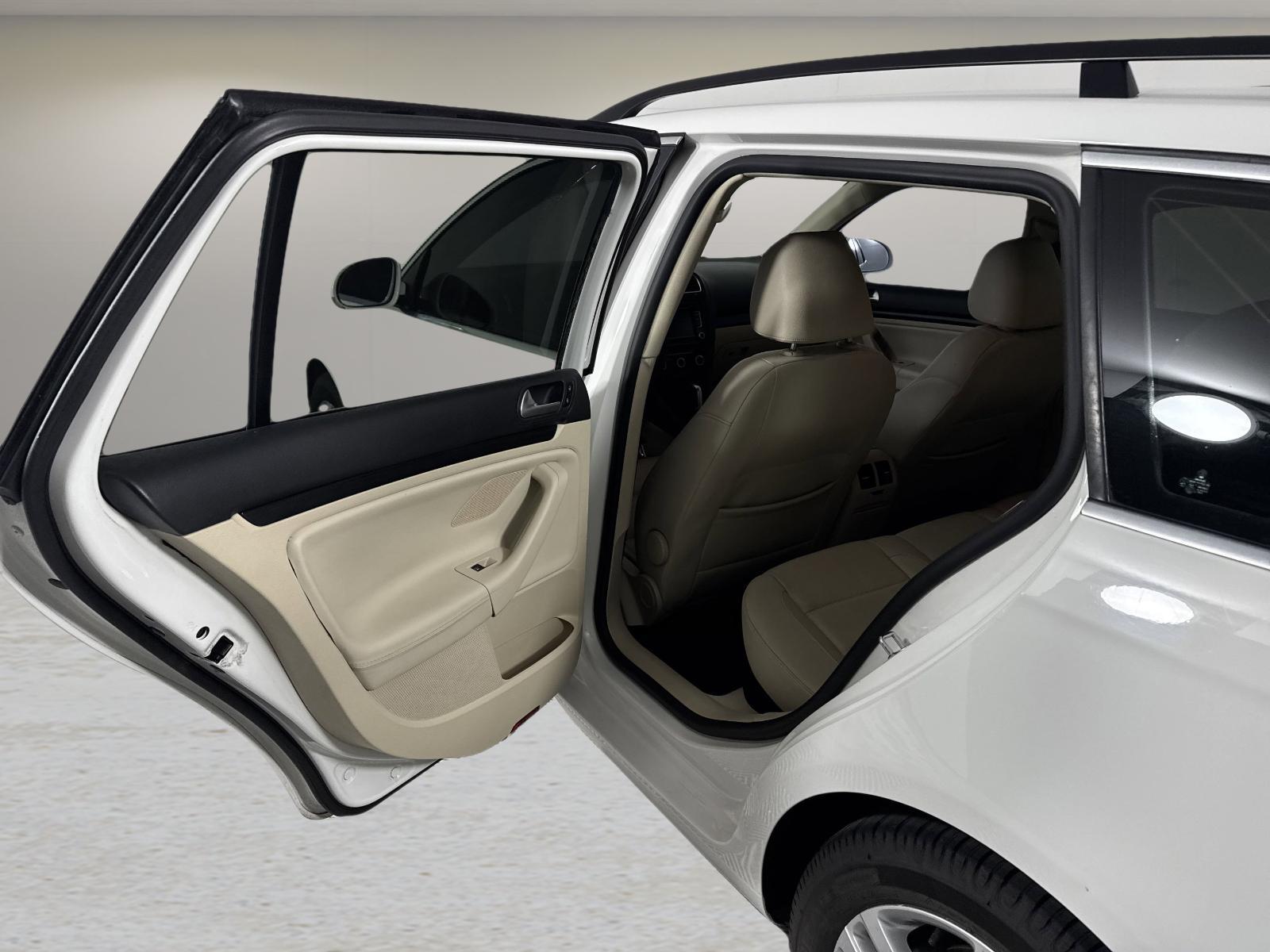 2013 Volkswagen Jetta SportWagen Vehicle Photo in Georgetown, TX 78626