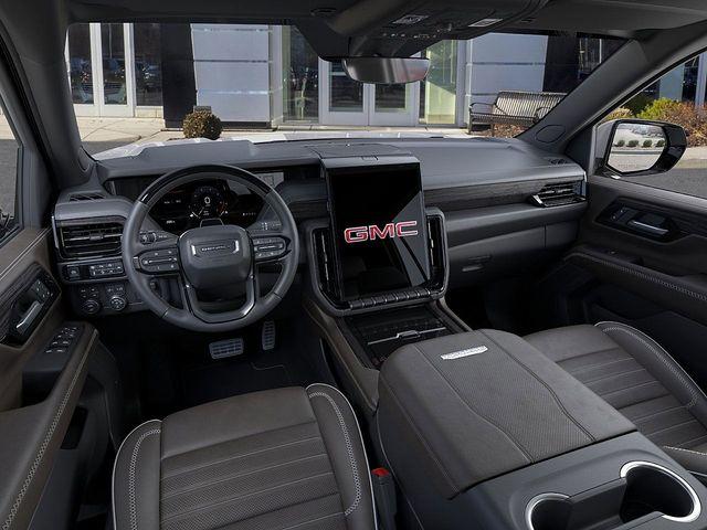 2025 GMC Yukon Vehicle Photo in DANBURY, CT 06810-5034