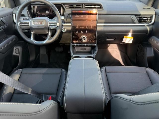 2026 GMC Terrain Vehicle Photo in COLUMBIA, MO 65203-3903