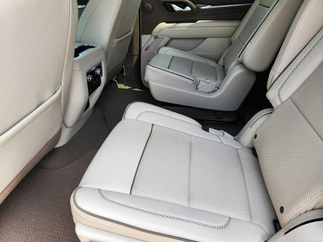 2023 GMC Yukon Vehicle Photo in DENTON, TX 76210-9321