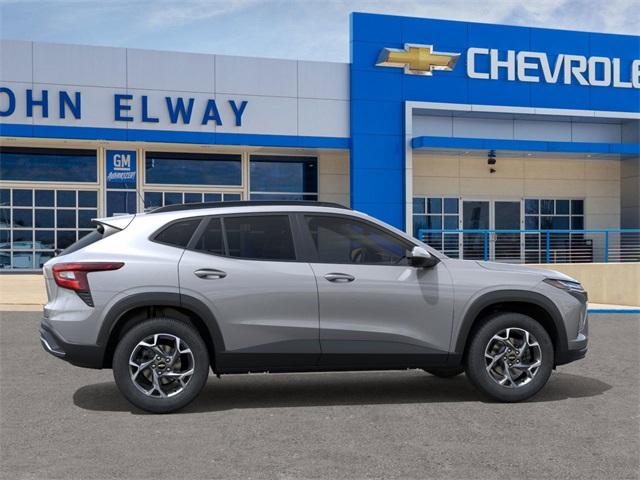 2025 Chevrolet Trax Vehicle Photo in ENGLEWOOD, CO 80113-6708