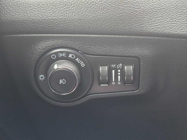 2021 Jeep Compass Vehicle Photo in DENTON, TX 76210-9321