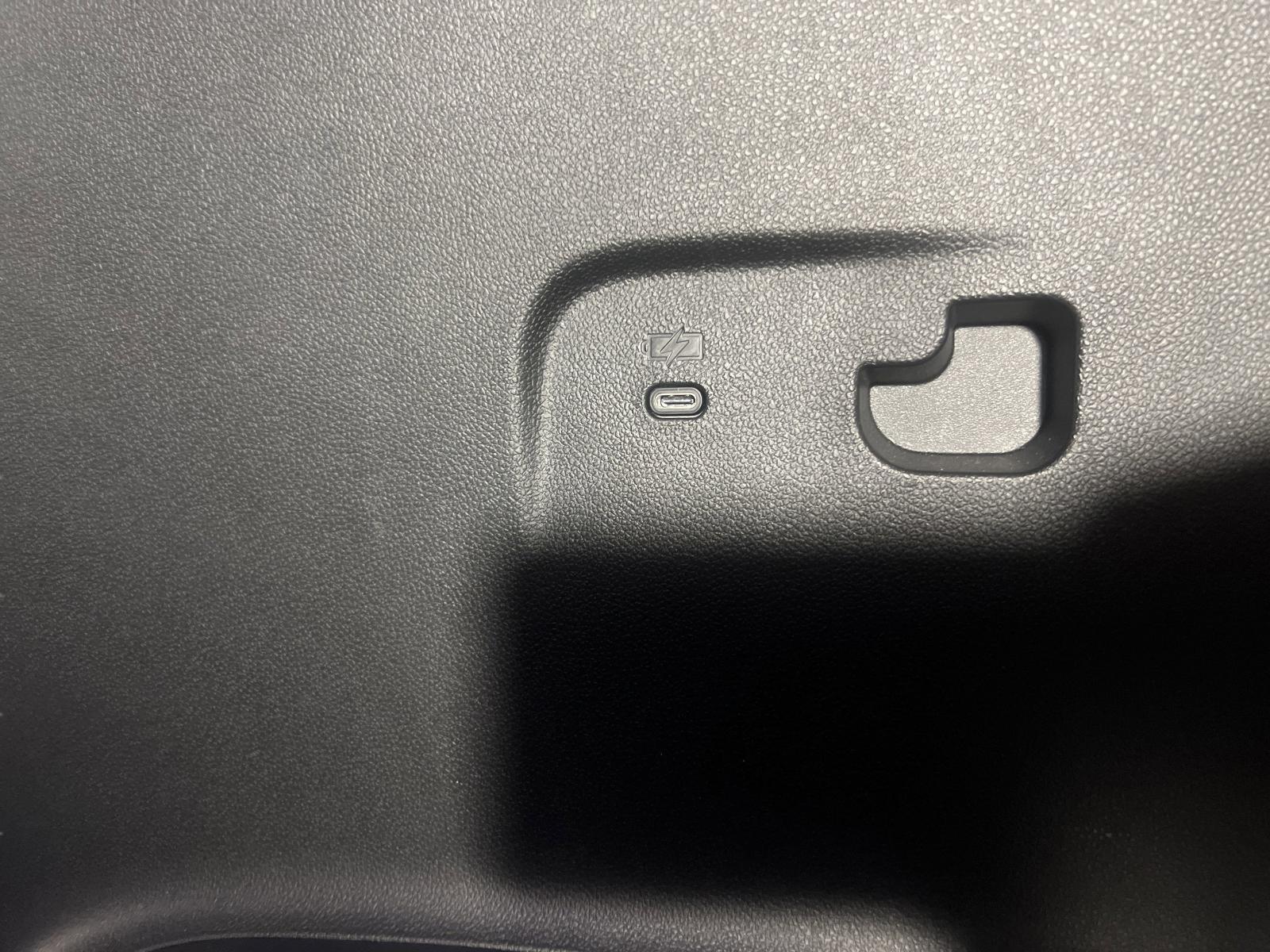 2024 Chevrolet Traverse Vehicle Photo in GEORGETOWN, TX 78626-7508