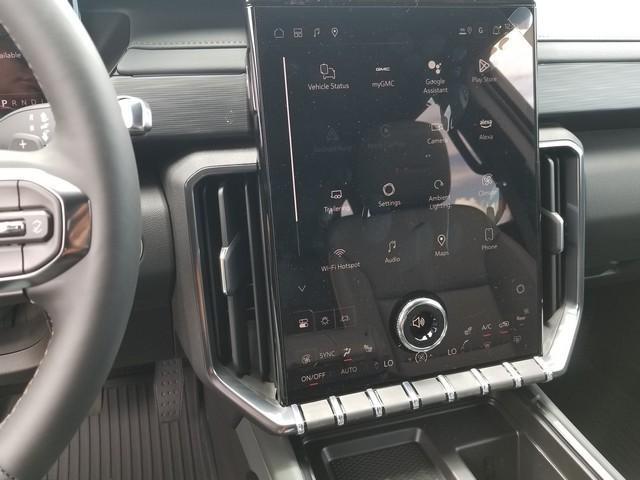 2025 GMC Acadia Vehicle Photo in ELYRIA, OH 44035-6349