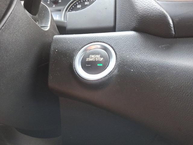 2022 GMC Terrain Vehicle Photo in TREVOSE, PA 19053-4984