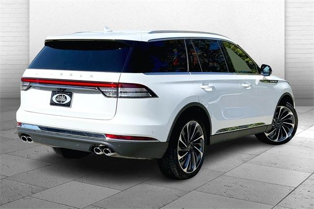 2023 Lincoln Aviator Vehicle Photo in KANSAS CITY, MO 64114-4545