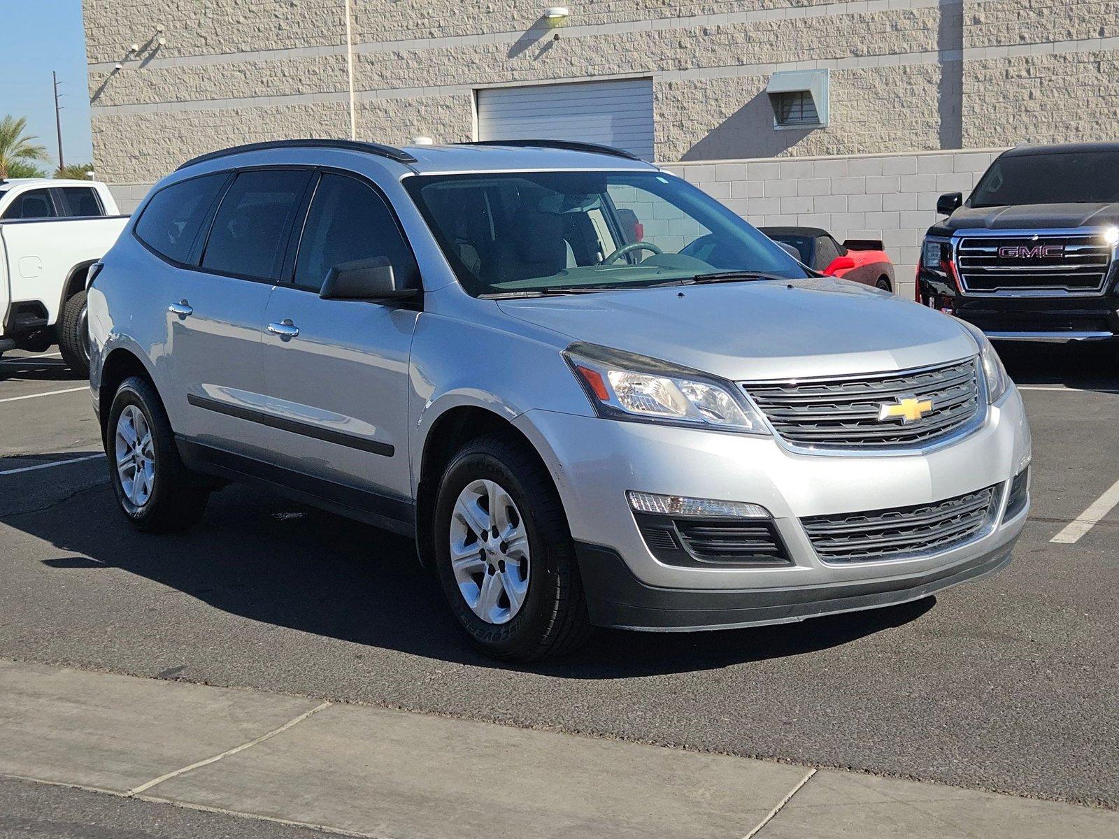 2017 Chevrolet Traverse Vehicle Photo in GILBERT, AZ 85297-0446