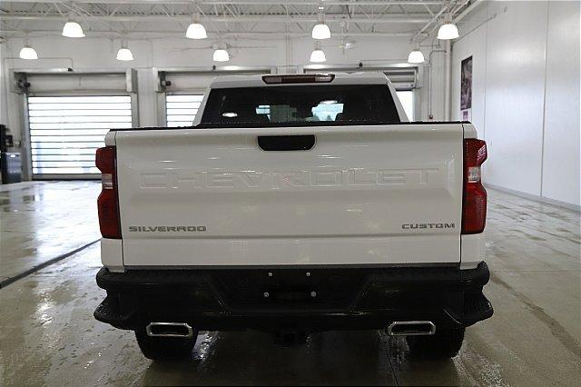 2025 Chevrolet Silverado 1500 Vehicle Photo in MEDINA, OH 44256-9001