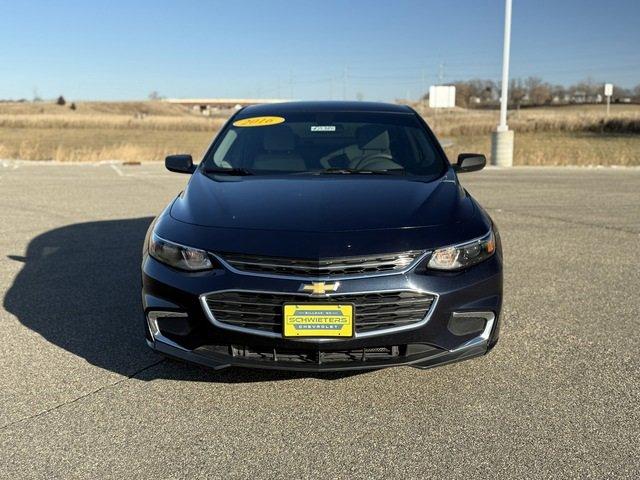 Used 2016 Chevrolet Malibu 1FL with VIN 1G1ZC5ST7GF220917 for sale in Willmar, Minnesota