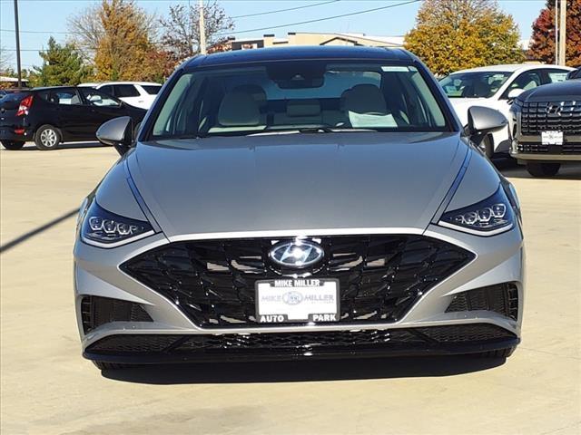 2023 Hyundai SONATA Vehicle Photo in Peoria, IL 61615