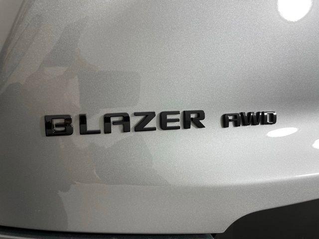 2025 Chevrolet Blazer Vehicle Photo in PHOENIX, AZ 85014-3381