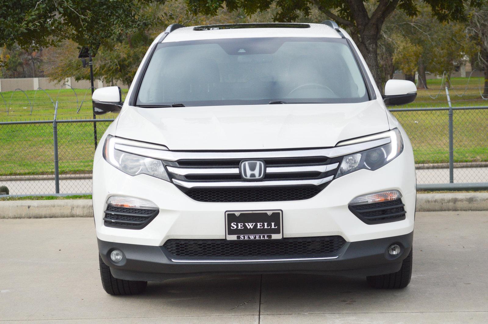 2017 Honda Pilot Vehicle Photo in Houston, TX 77090