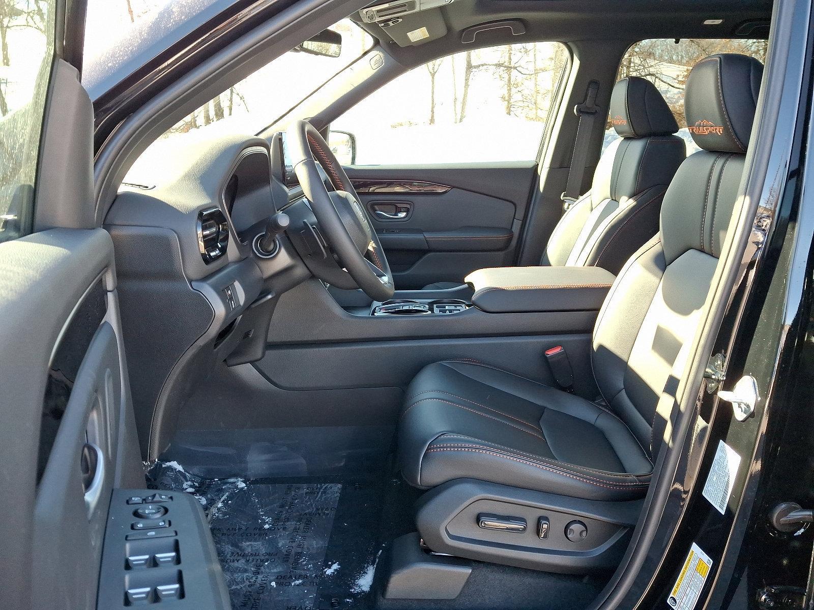 2025 Honda Pilot Vehicle Photo in Harrisburg, PA 17111