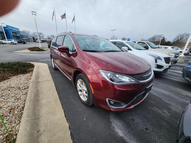 2019 Chrysler Pacifica Vehicle Photo in MADISON, WI 53713-3220