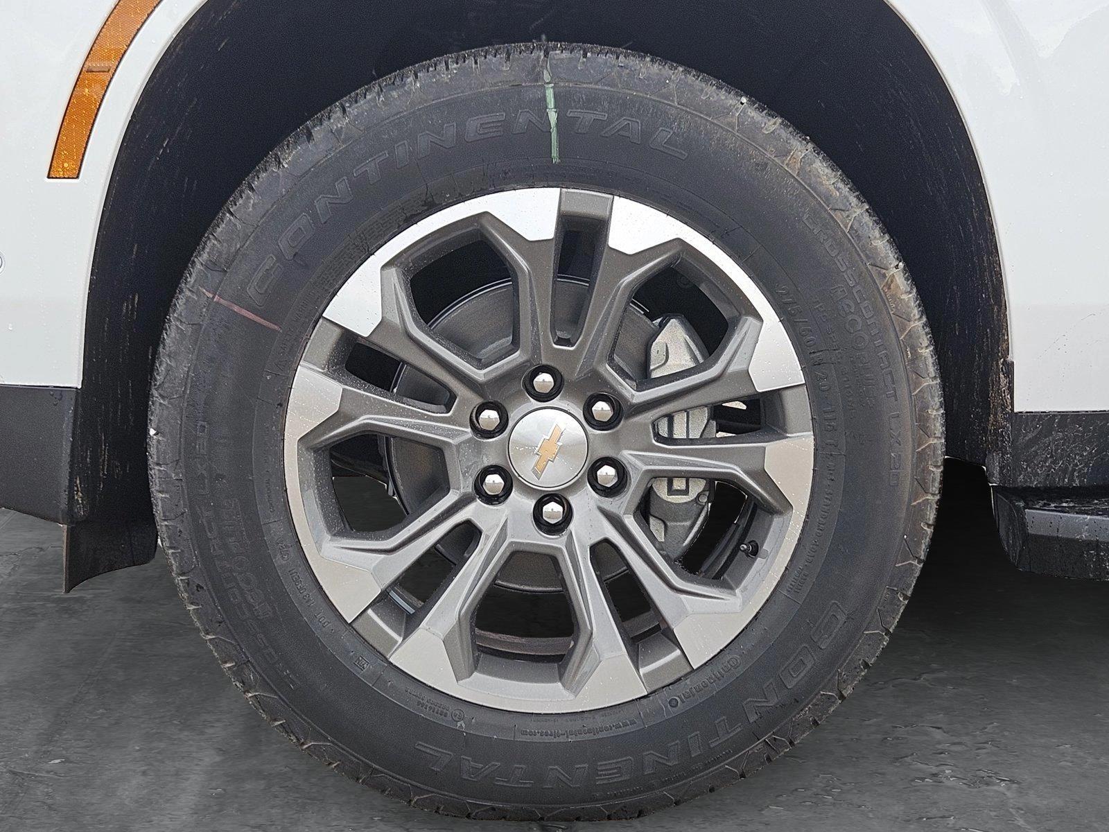 2025 Chevrolet Suburban Vehicle Photo in WACO, TX 76710-2592