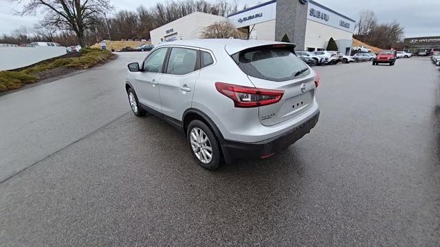 2021 Nissan Rogue Sport Vehicle Photo in Pleasant Hills, PA 15236