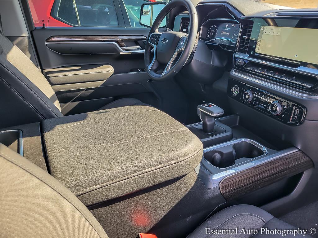 2023 Chevrolet Silverado 1500 Vehicle Photo in AURORA, IL 60503-9326