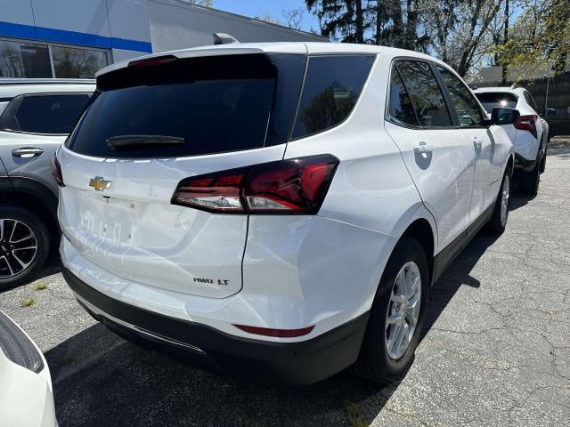 Used 2022 Chevrolet Equinox LT with VIN 3GNAXUEV7NL228445 for sale in Roslyn, NY