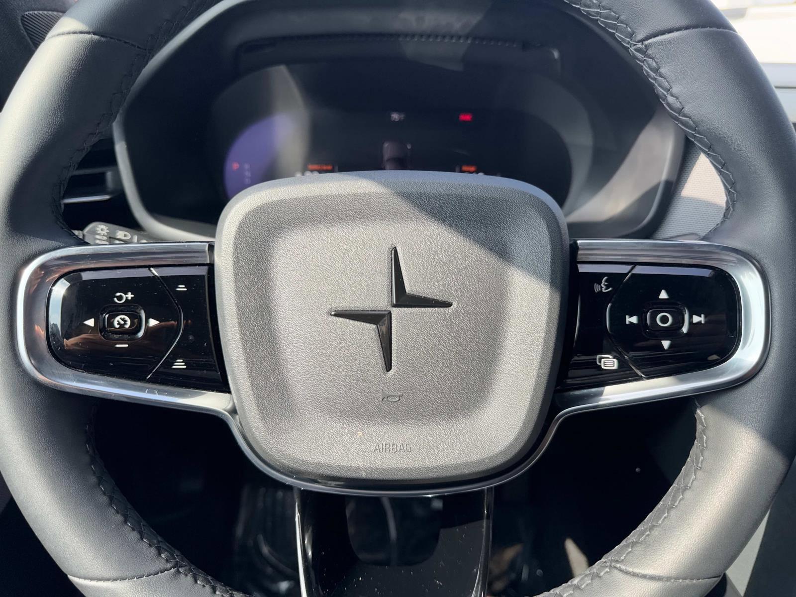 2022 Polestar 2 Vehicle Photo in LOS ANGELES, CA 90007-3794
