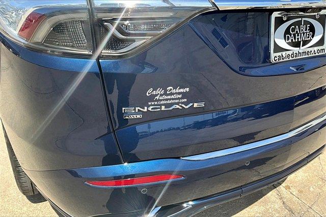 2024 Buick Enclave Vehicle Photo in TOPEKA, KS 66609-0000
