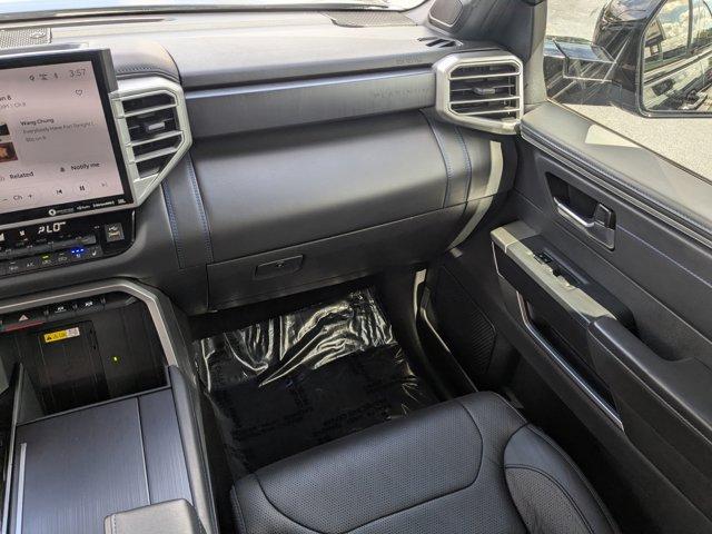 2022 Toyota Tundra 4WD Vehicle Photo in BRUNSWICK, GA 31525-1881