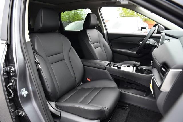 2025 Nissan Rogue Vehicle Photo in Ballwin, MO 63011