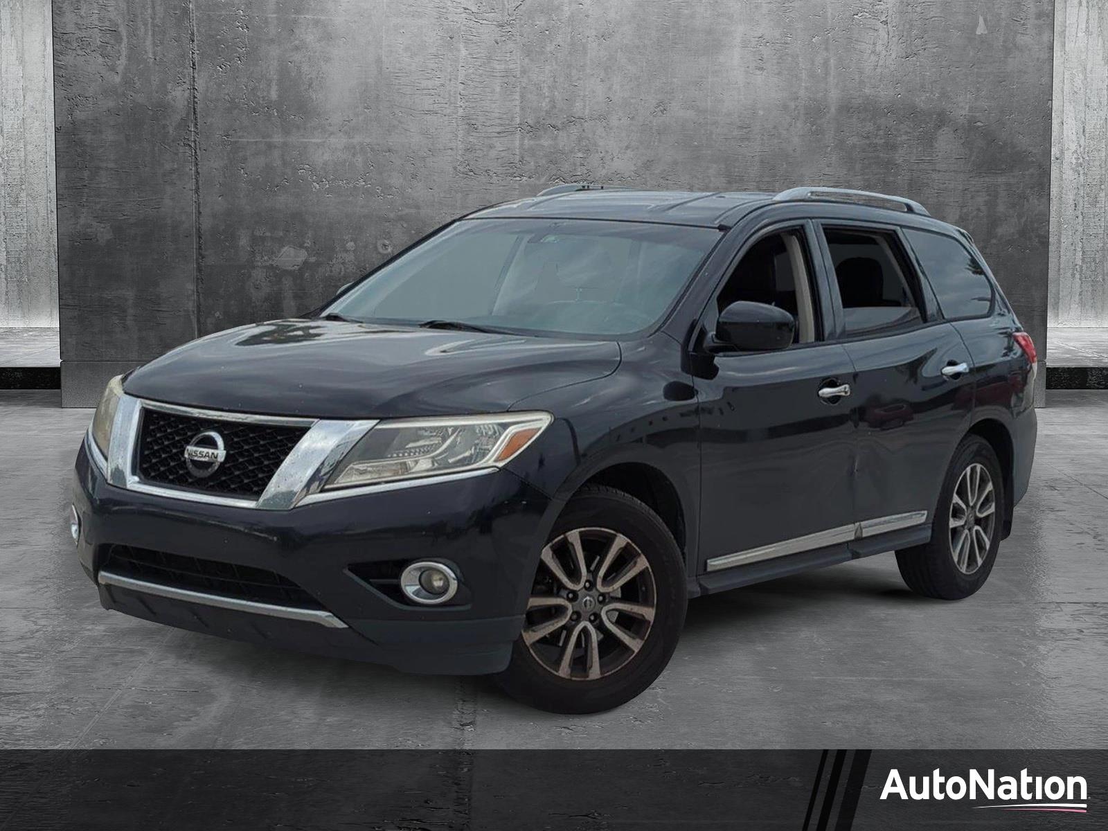 2014 Nissan Pathfinder Vehicle Photo in Pembroke Pines, FL 33027