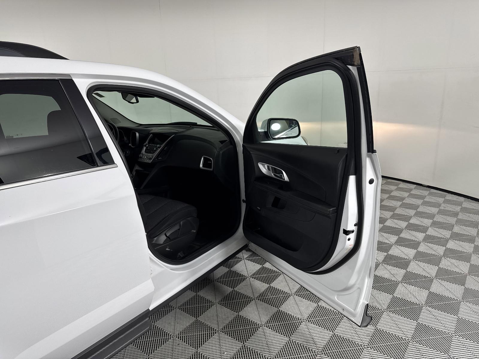2017 Chevrolet Equinox Vehicle Photo in Georgetown, TX 78626