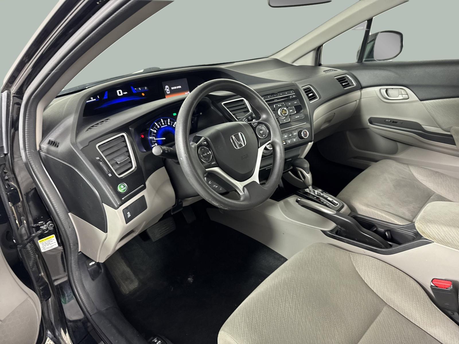 2013 Honda Civic Sdn Vehicle Photo in GEORGETOWN, TX 78626-7508
