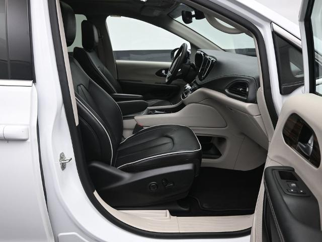 2023 Chrysler Pacifica Vehicle Photo in Cedar Rapids, IA 52402