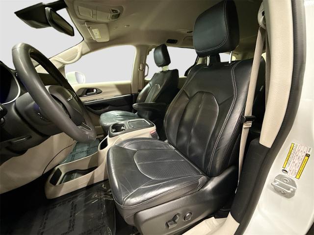 2022 Chrysler Pacifica Vehicle Photo in EVERETT, WA 98203-5662