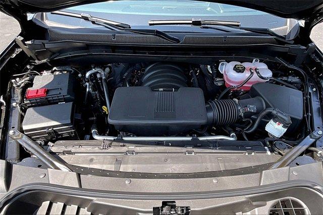 2025 Chevrolet Suburban Vehicle Photo in INDEPENDENCE, MO 64055-1314