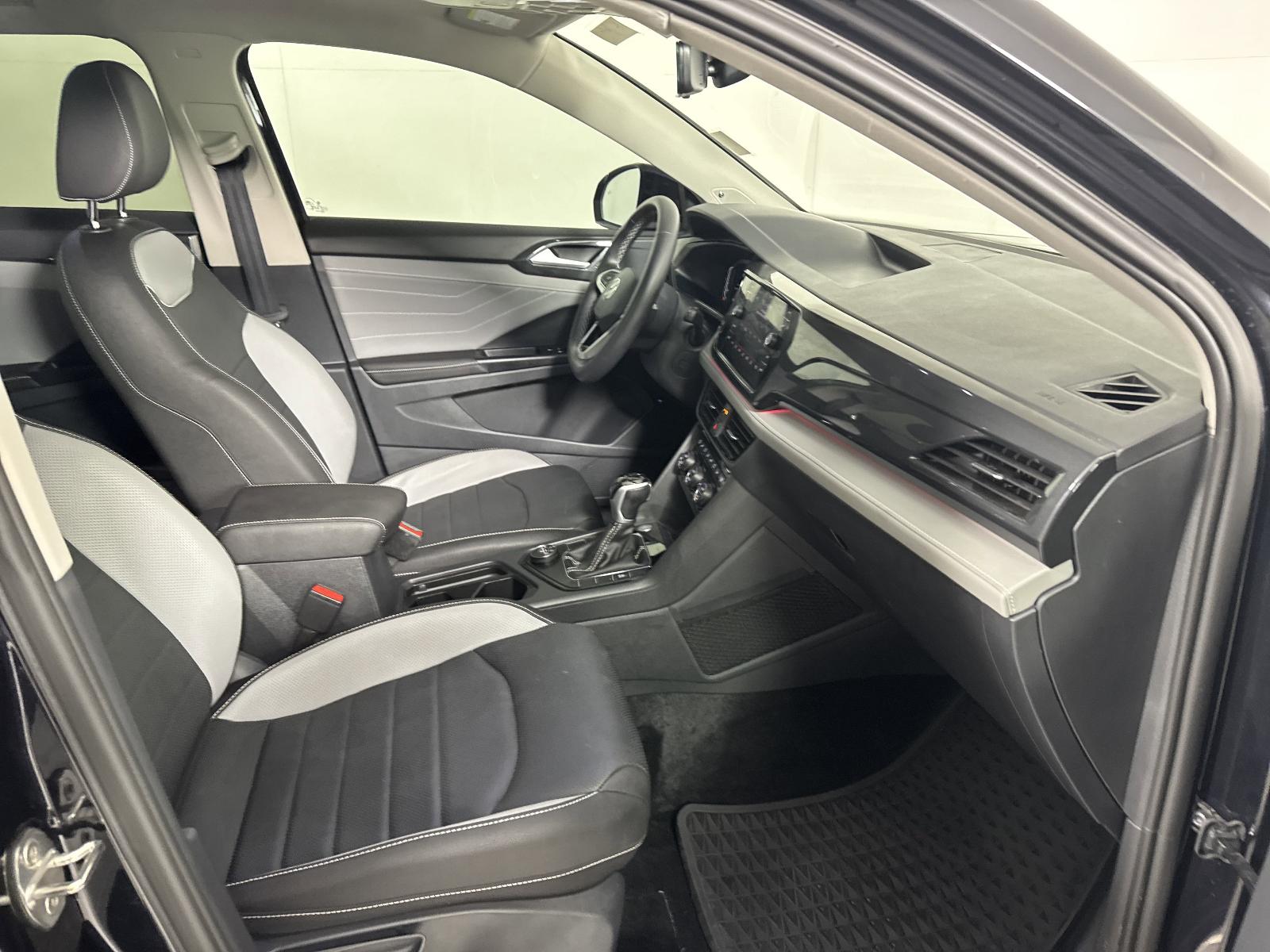2024 Volkswagen Taos Vehicle Photo in Georgetown, TX 78626