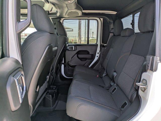 2024 Jeep Gladiator Vehicle Photo in SELMA, TX 78154-1460