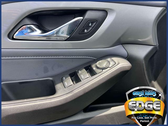 2021 Chevrolet Traverse Vehicle Photo in Roslyn, NY 11576