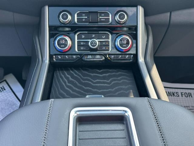 2023 GMC Yukon XL Vehicle Photo in COLUMBIA, MO 65203-3903
