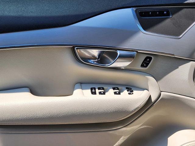2018 Volvo XC90 Vehicle Photo in DENTON, TX 76210-9321