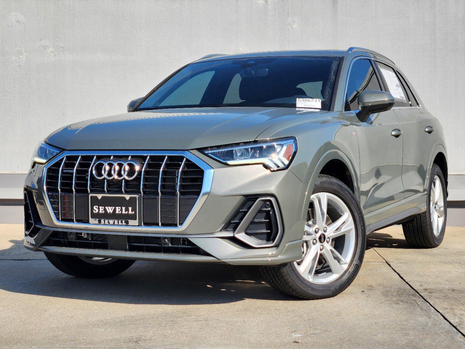 2024 Audi Q3 Vehicle Photo in SUGAR LAND, TX 77478