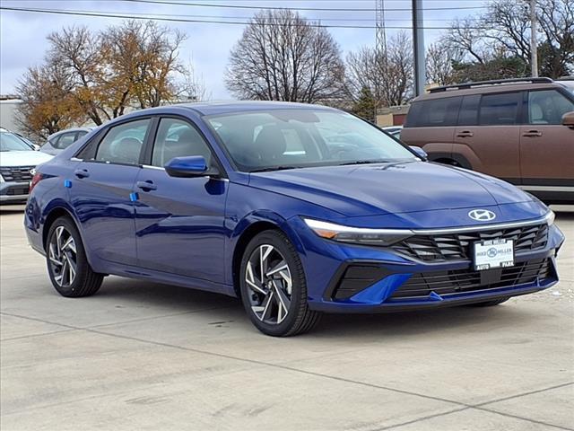 2025 Hyundai ELANTRA Vehicle Photo in Peoria, IL 61615